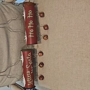 Round Top, metal Piece.  Letterbto Santa